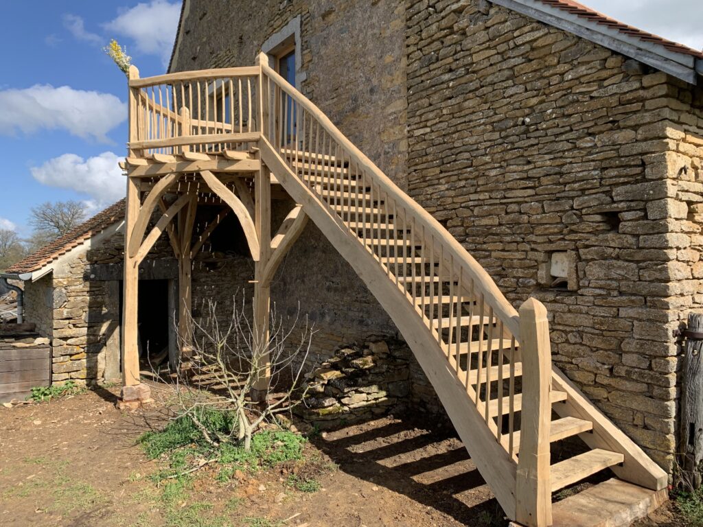 Charpente traditionnelle
Bois équarri
Chêne
Cluny
Saint Vincent des Prés